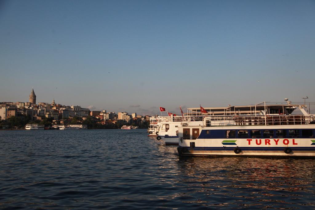 Goeruer Hotel Istanbul Exterior foto